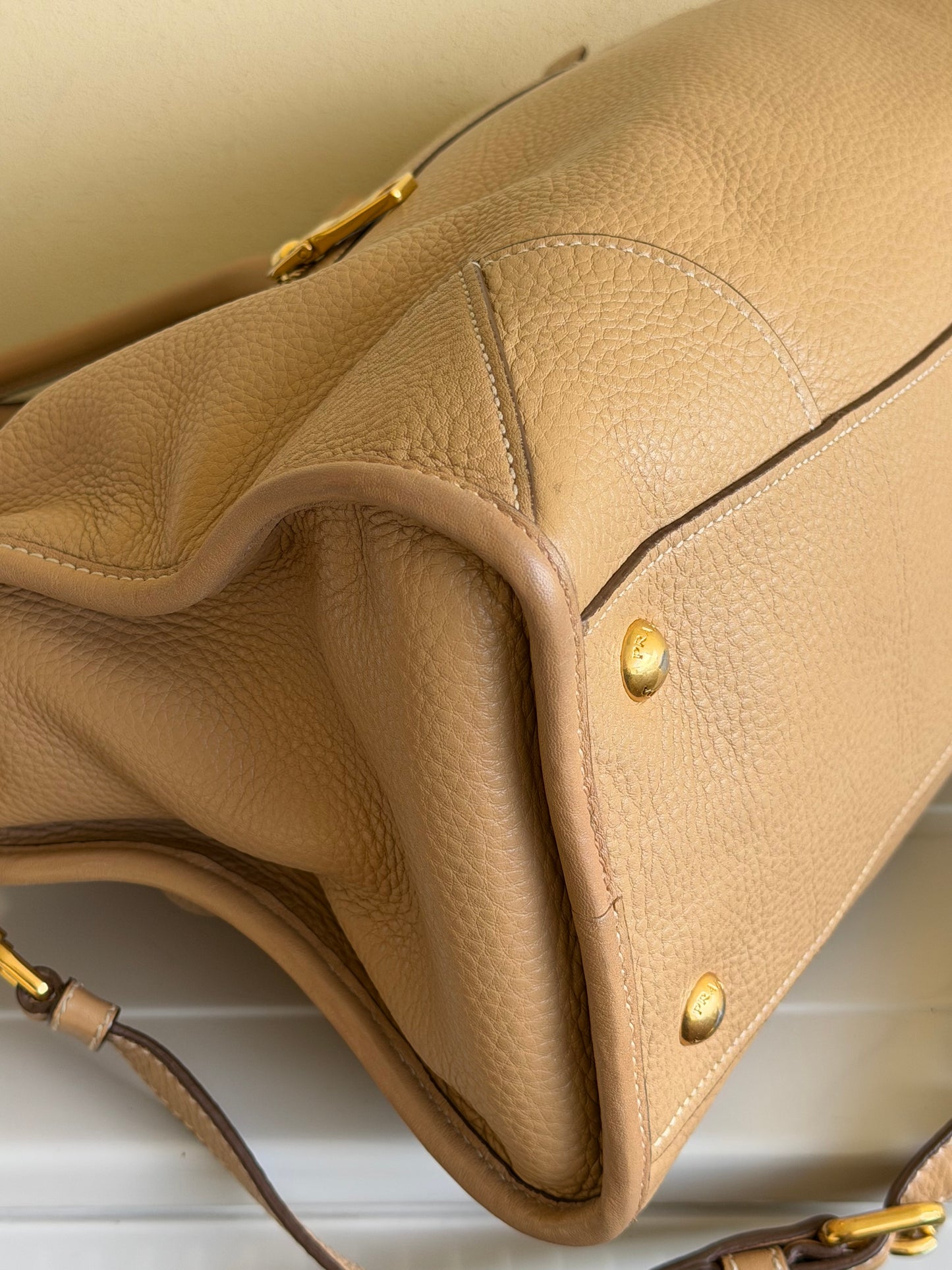 Prada Vit.Daino Beige