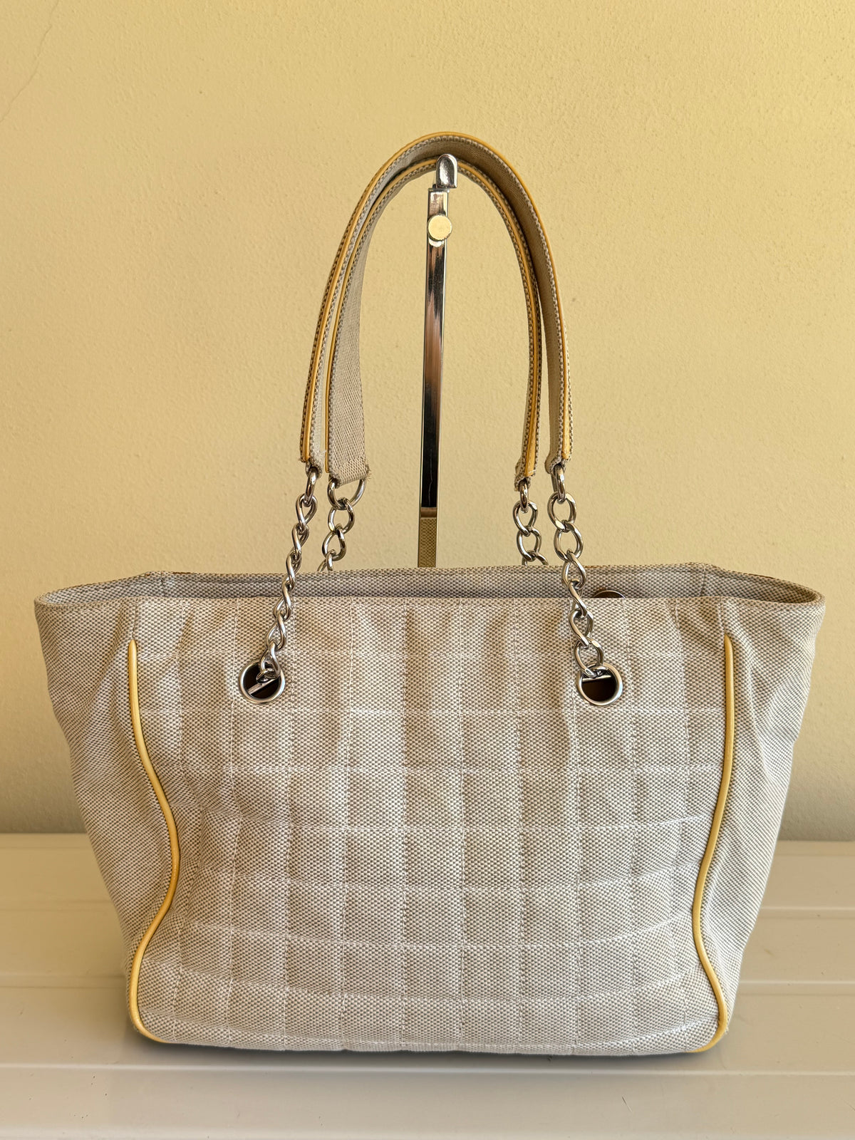 Chanel Camelia