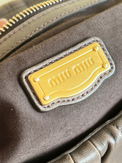 Miu Miu pattina matellassè