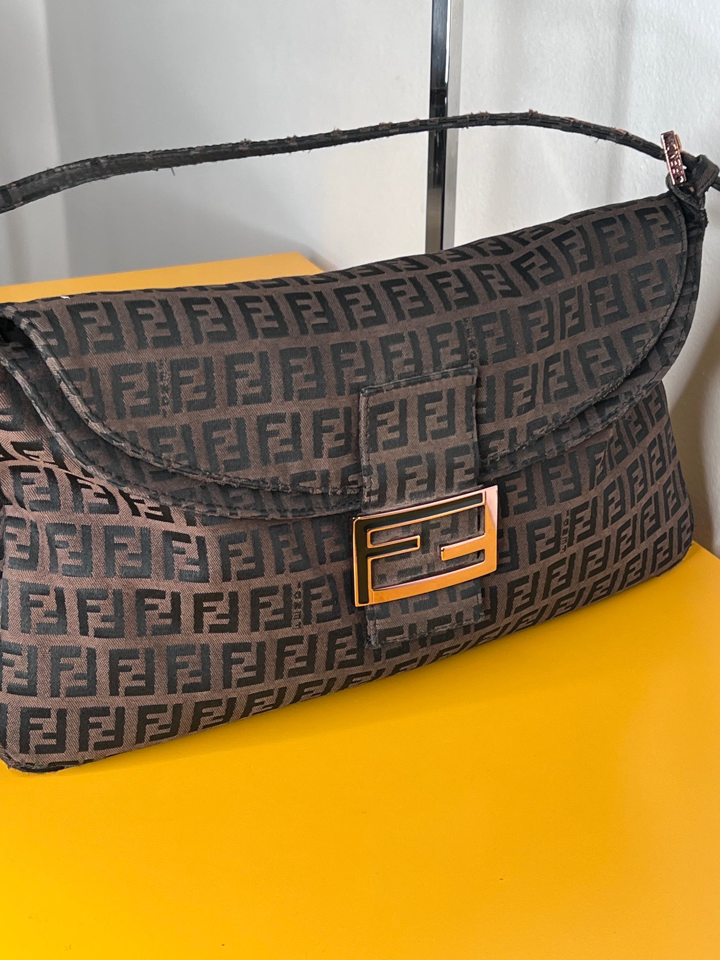 Fendi Baguette Marrone Double Flap