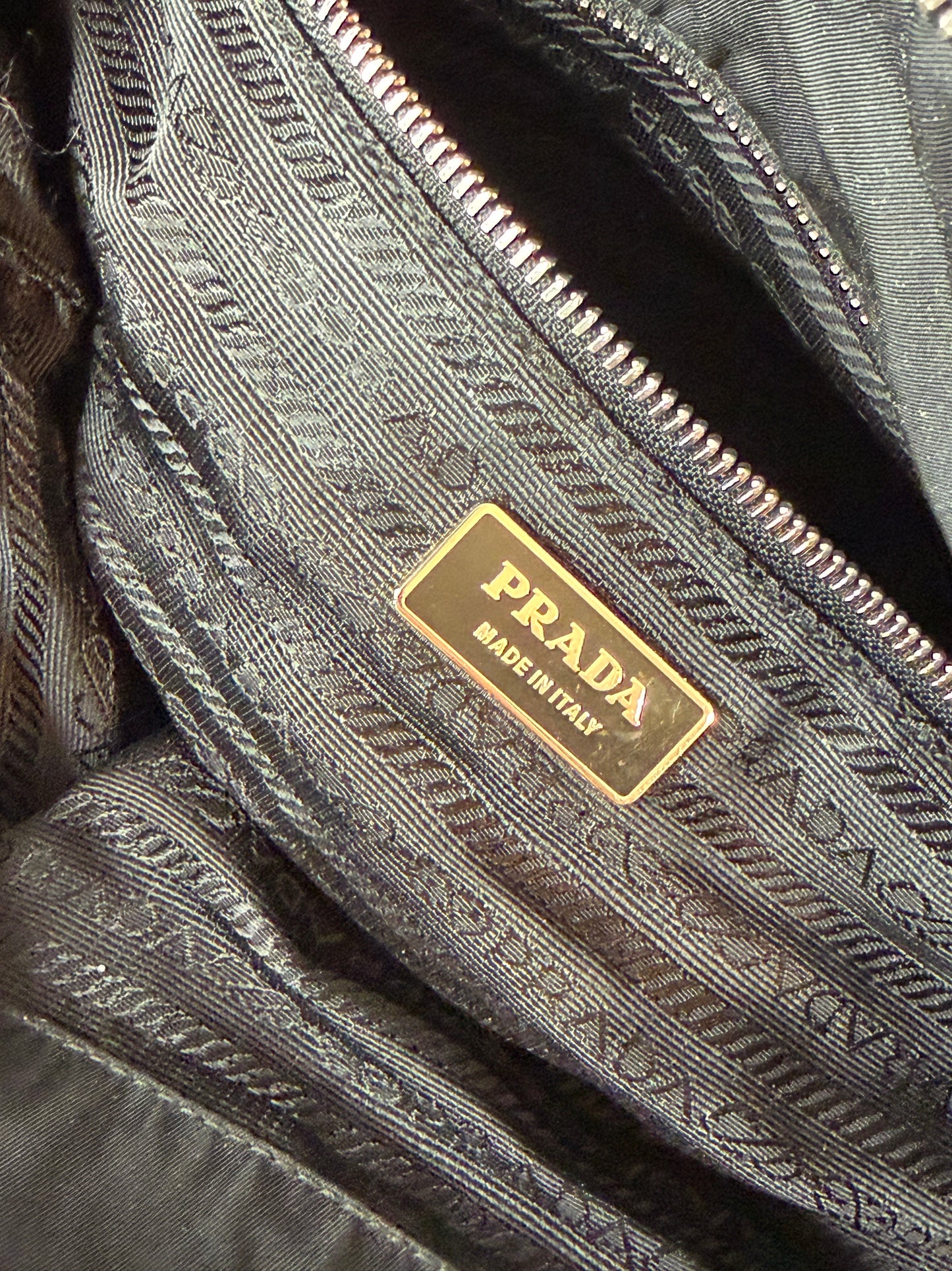 Prada Doppio Manico Catena