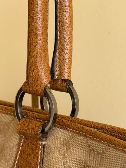Gucci tote beige