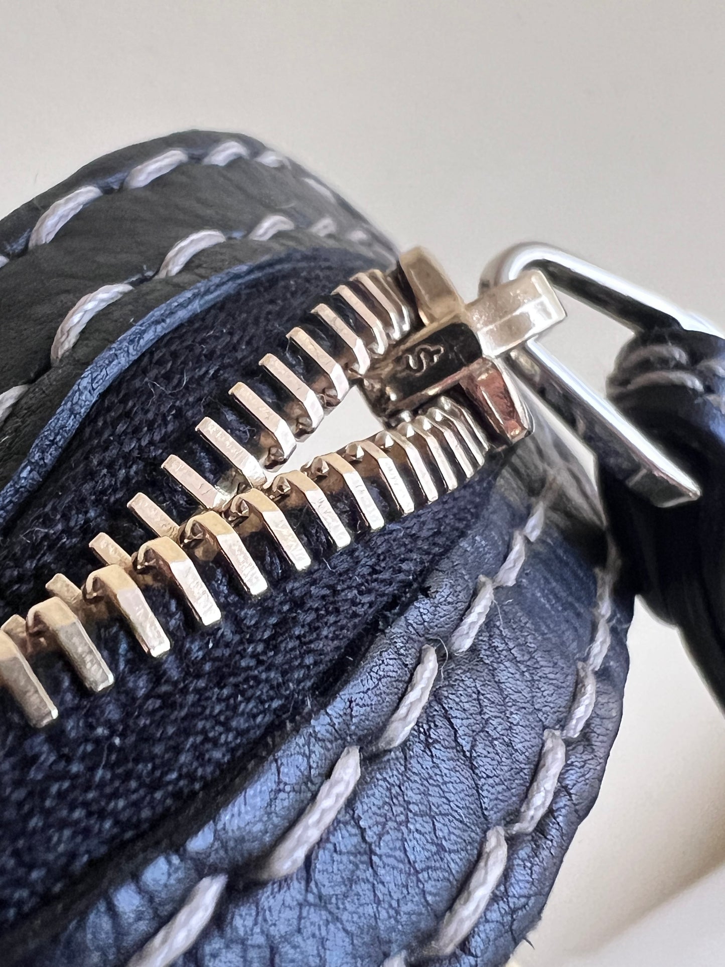 Gucci tote hysteria