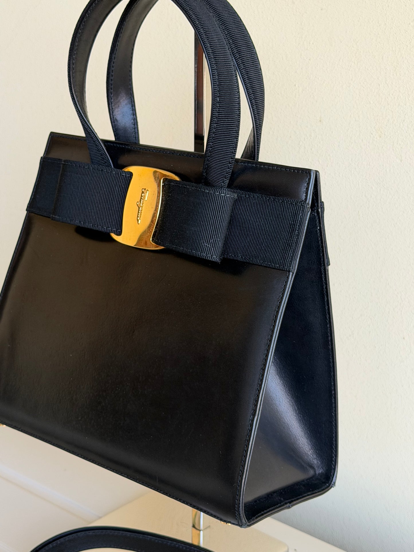 Salvatore Ferragamo "Vara"