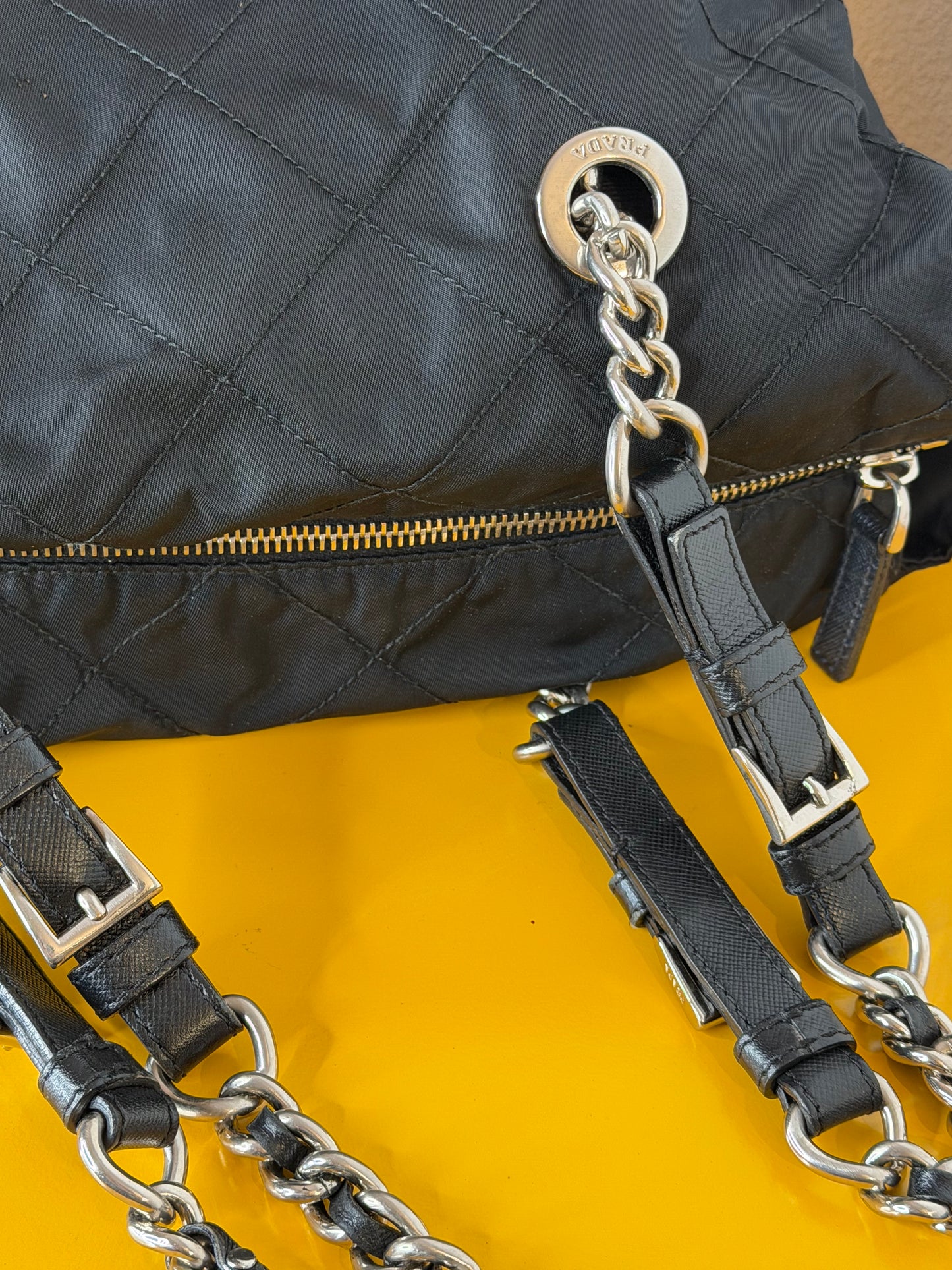 Prada Doppio Manico Catena