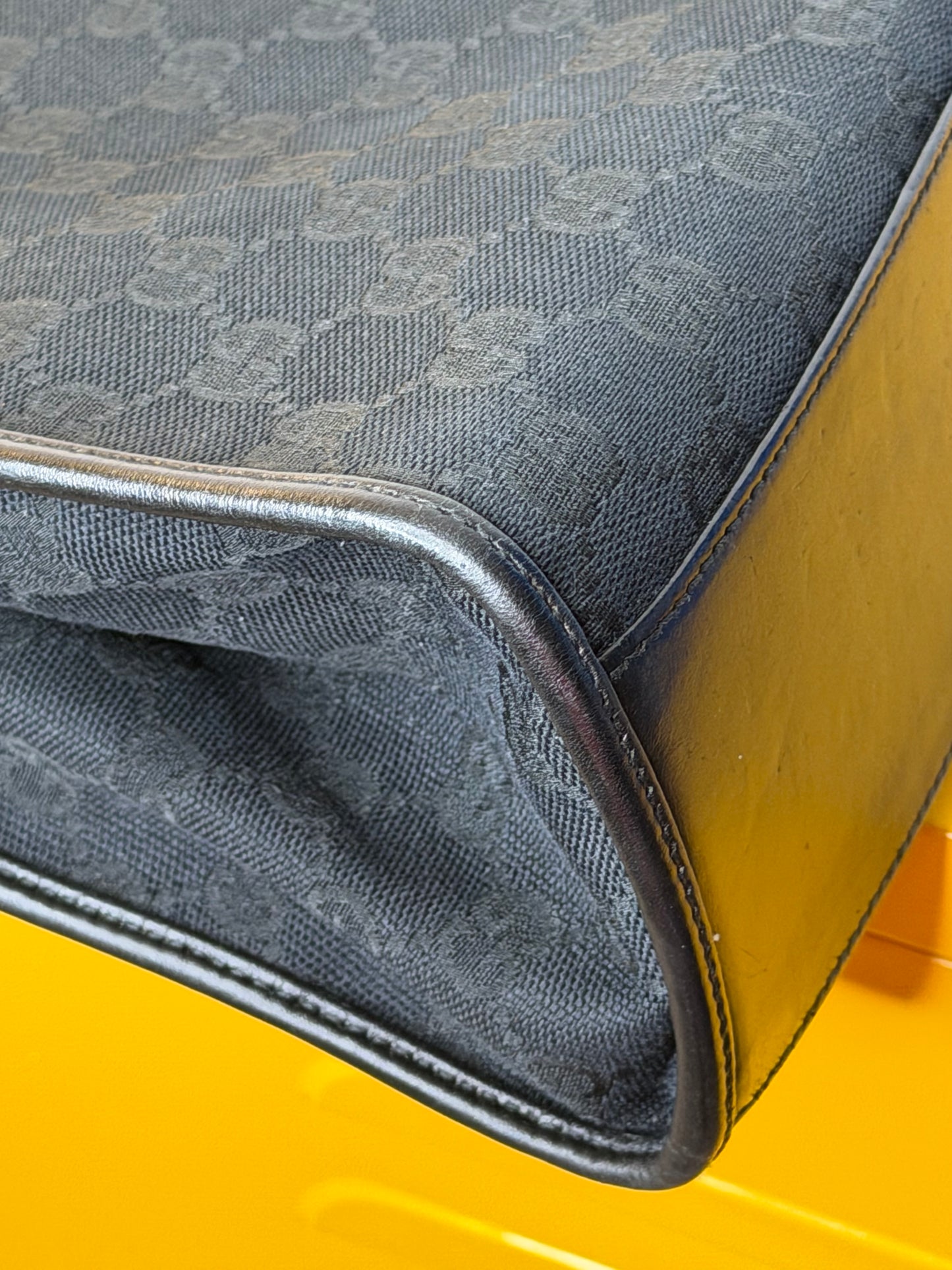 Gucci Bardot nera