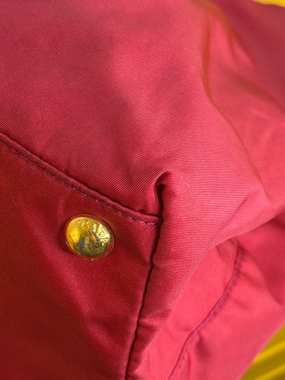 Prada in Nylon Ibisco(rosso fragola)