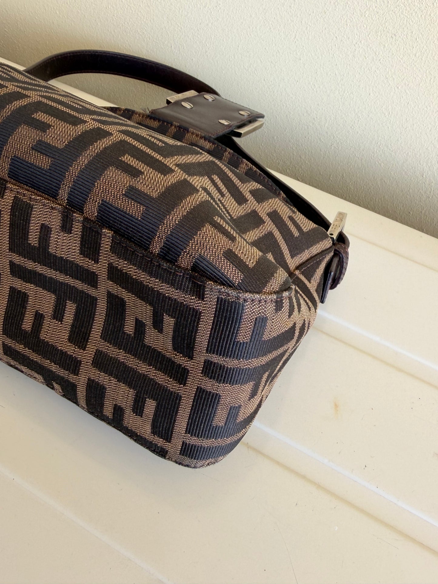 Fendi baguette double flap zucca