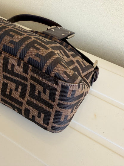 Fendi baguette double flap zucca