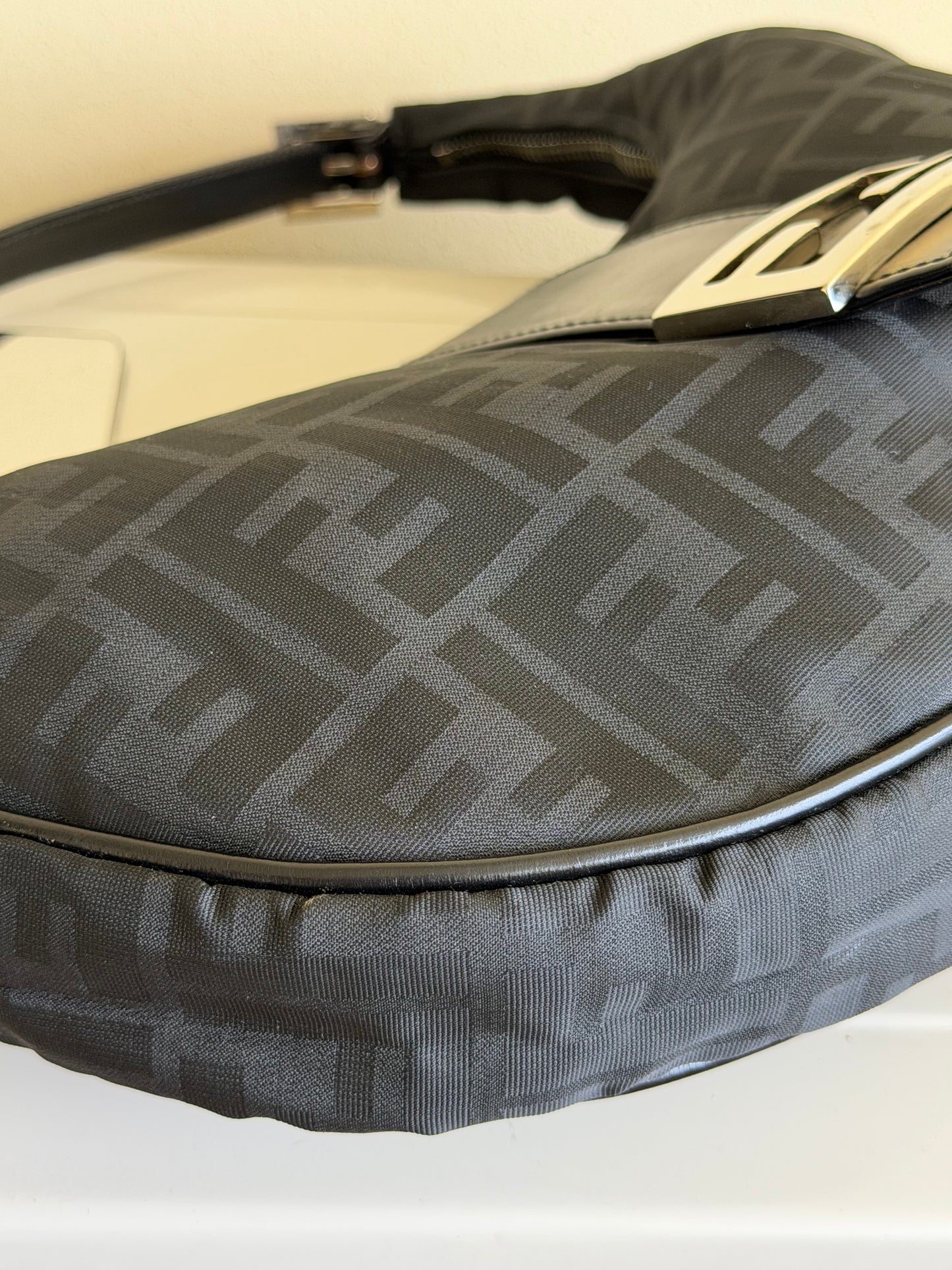 Fendi Croissant vintage nera