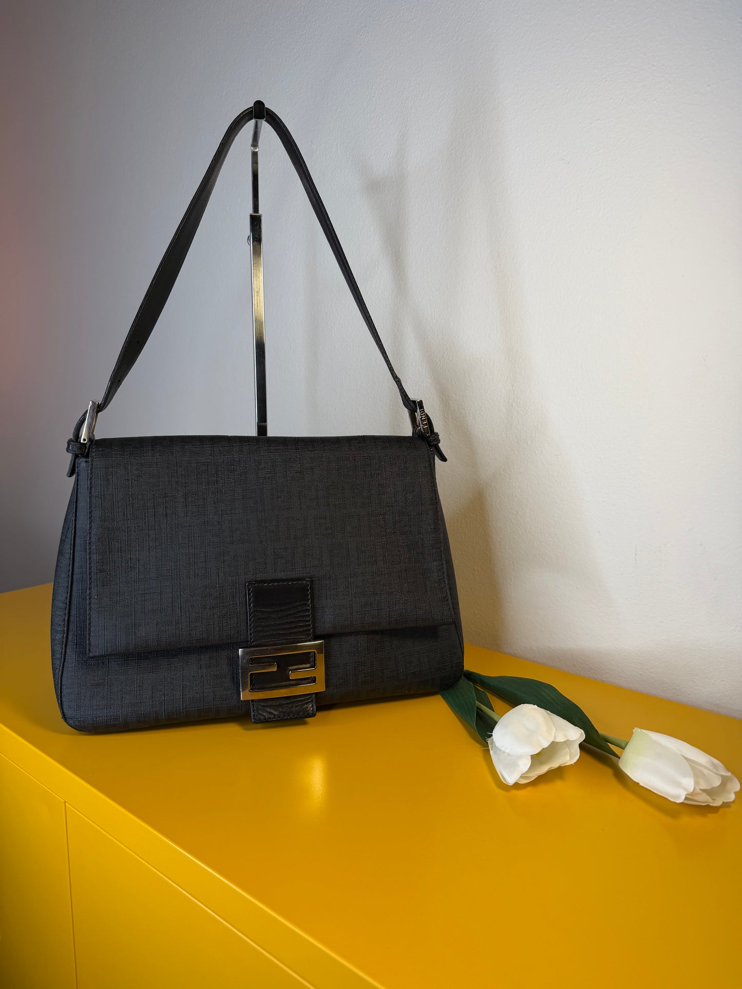 Fendi Mamma Tessuto Roll Nera