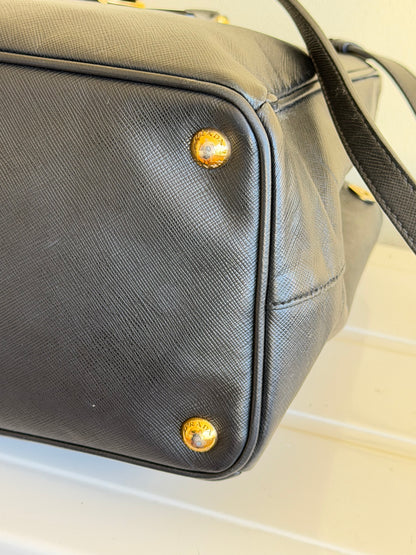 Prada Galleria nera