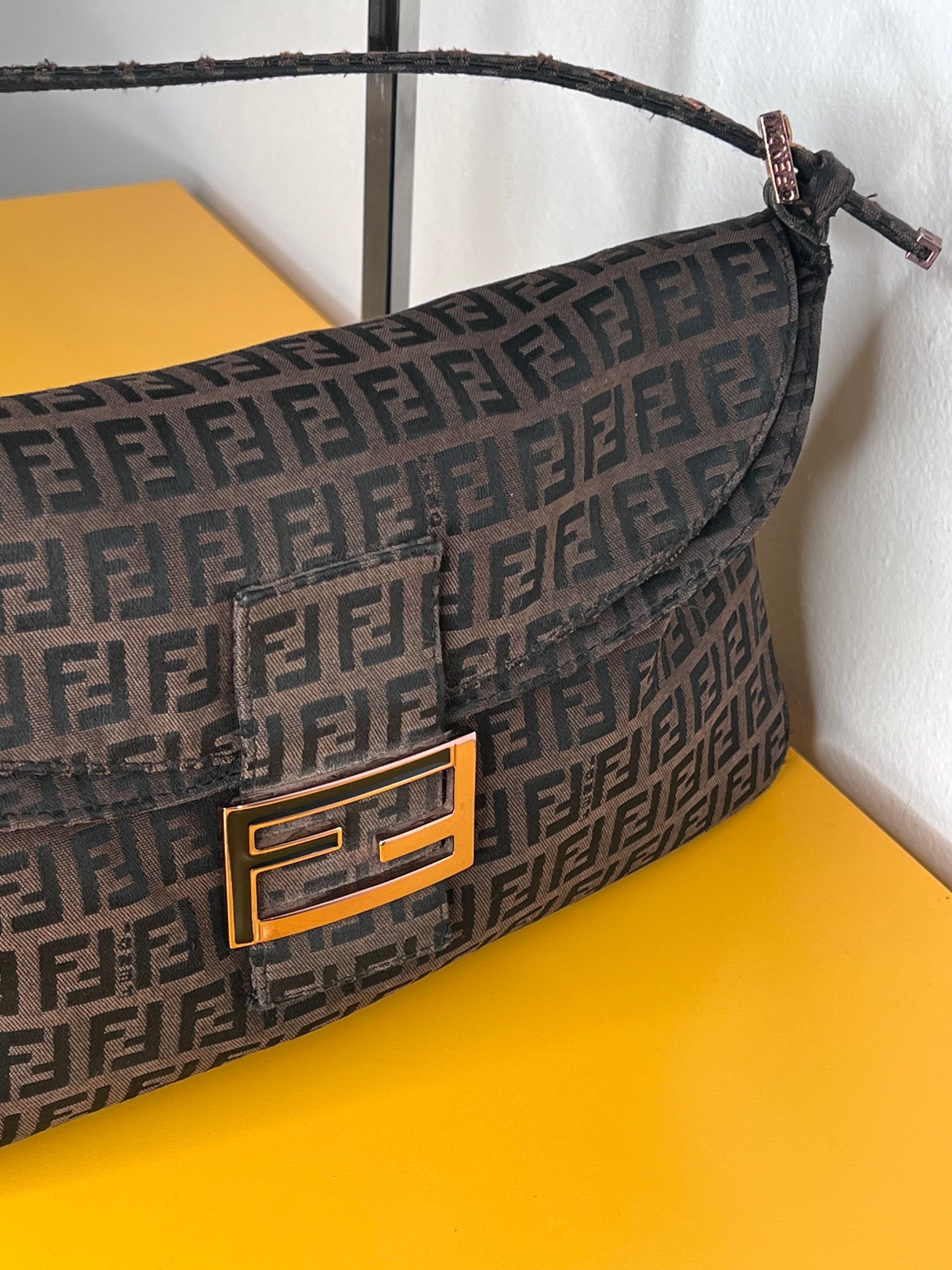Fendi Baguette Marrone Double Flap