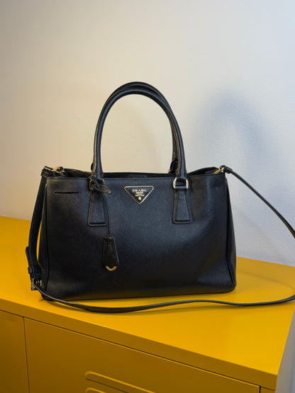 Prada Galleria in pelle Saffiano