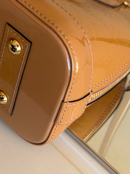 Louis Vuitton Alma BB Vernis