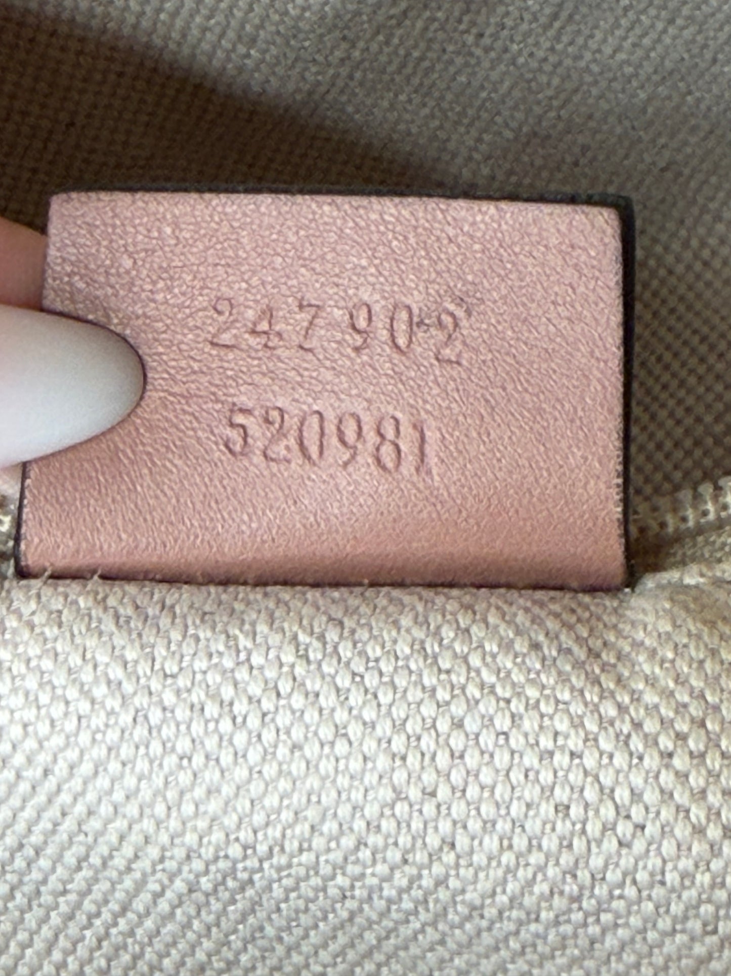 Gucci Sukey microguccissima