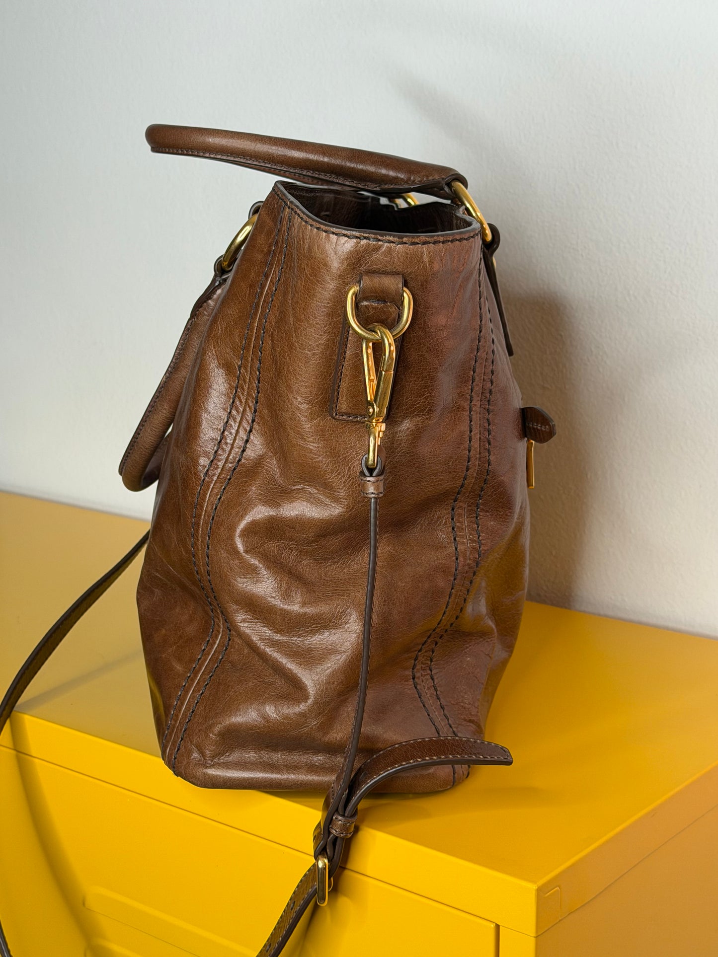 Prada tote nocciola