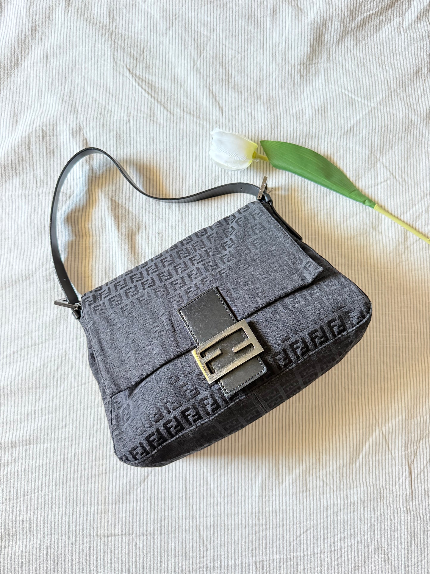 Fendi Mama baguette nera