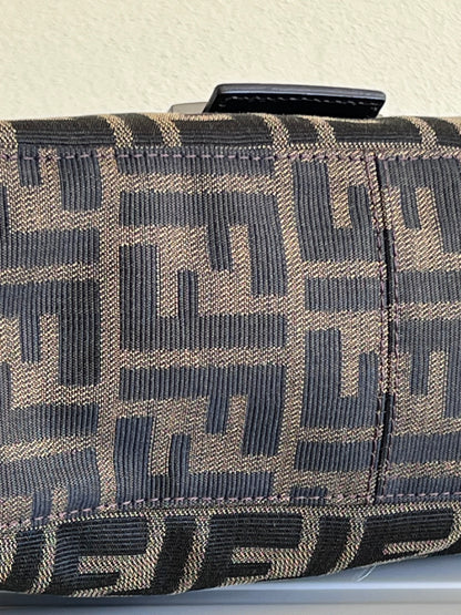Fendi baguette Double Flap Zucca