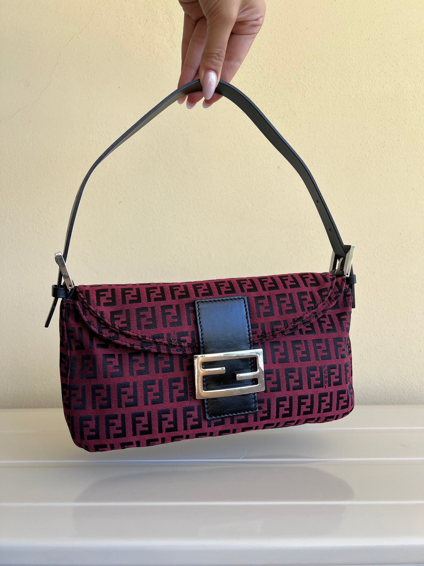 Fendi baguette Double Flap rossa/nera