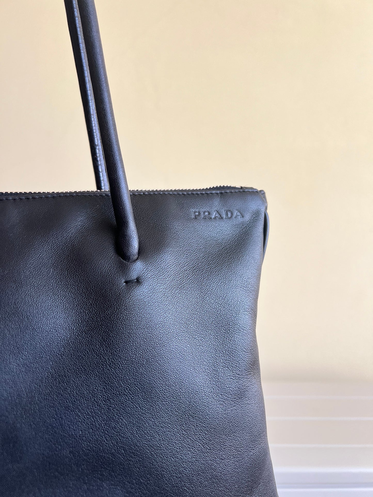 Prada Borsa a spalla in pelle
