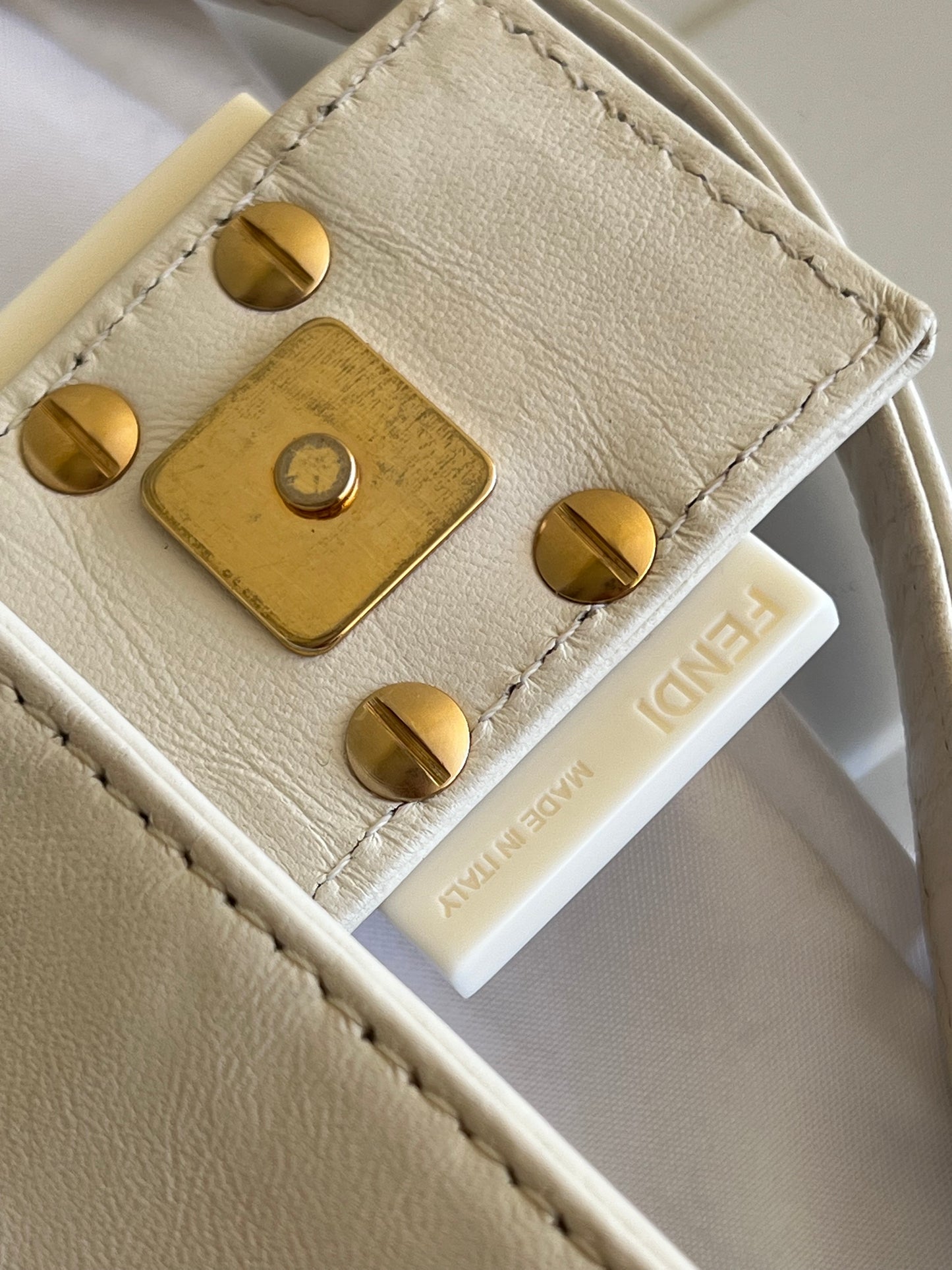Fendi Baguette Nappa Bianca