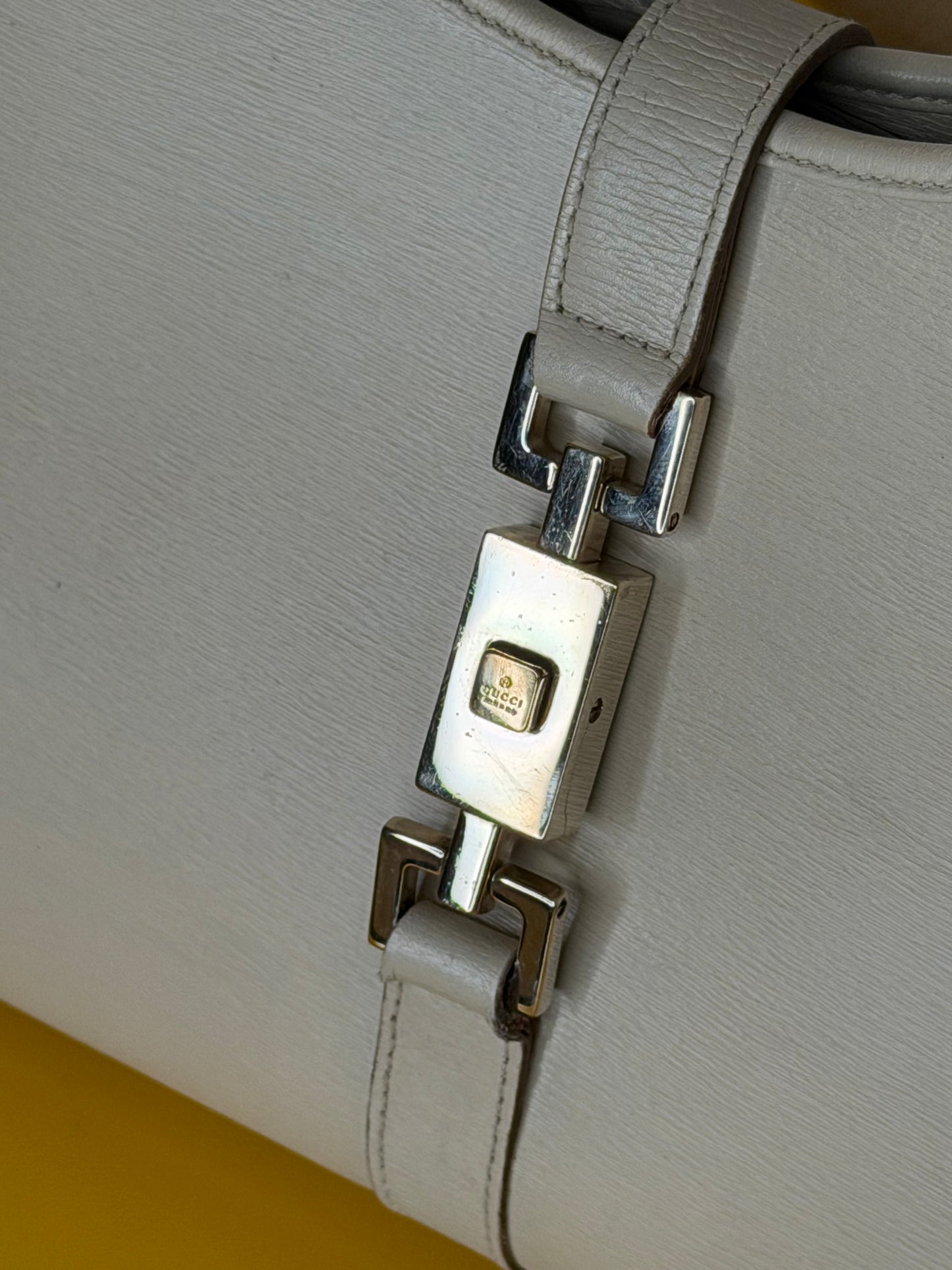 Gucci Bardot Light Beige