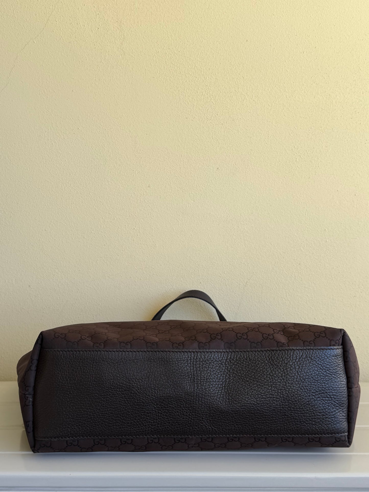 Gucci tote brown