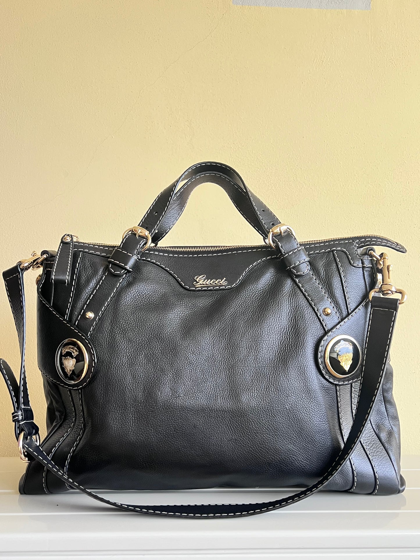 Gucci tote hysteria