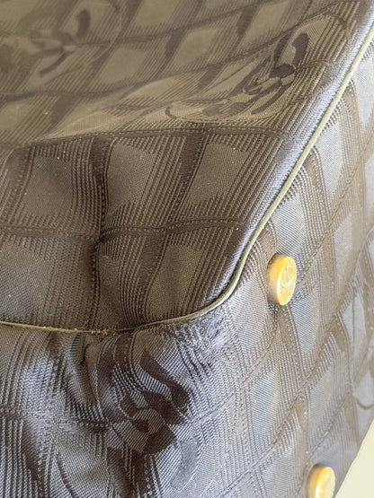 Chanel New Travel Light