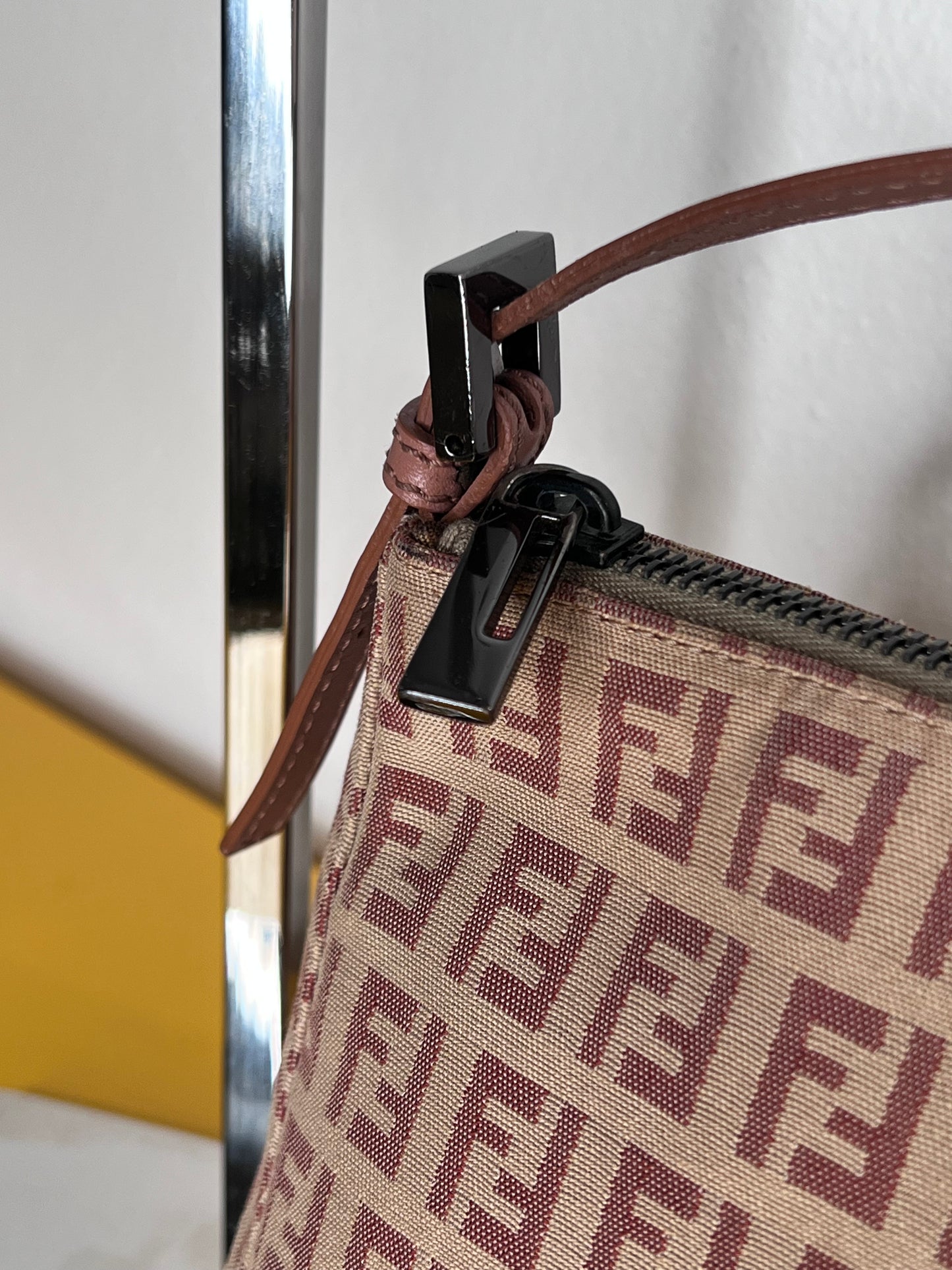 Fendi Mini Baguette Zucchino Rosa