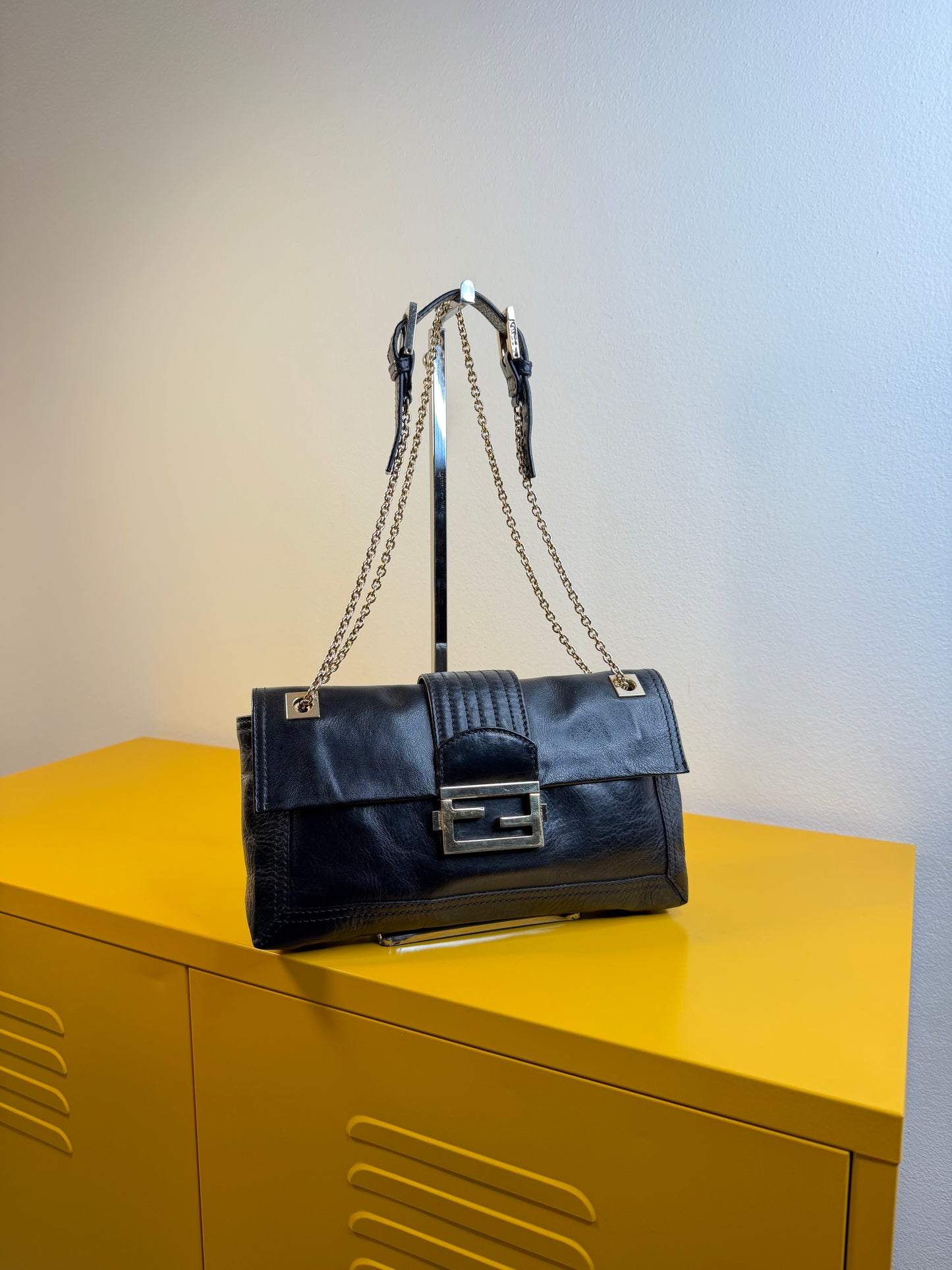 Fendi Baguette Chain flap