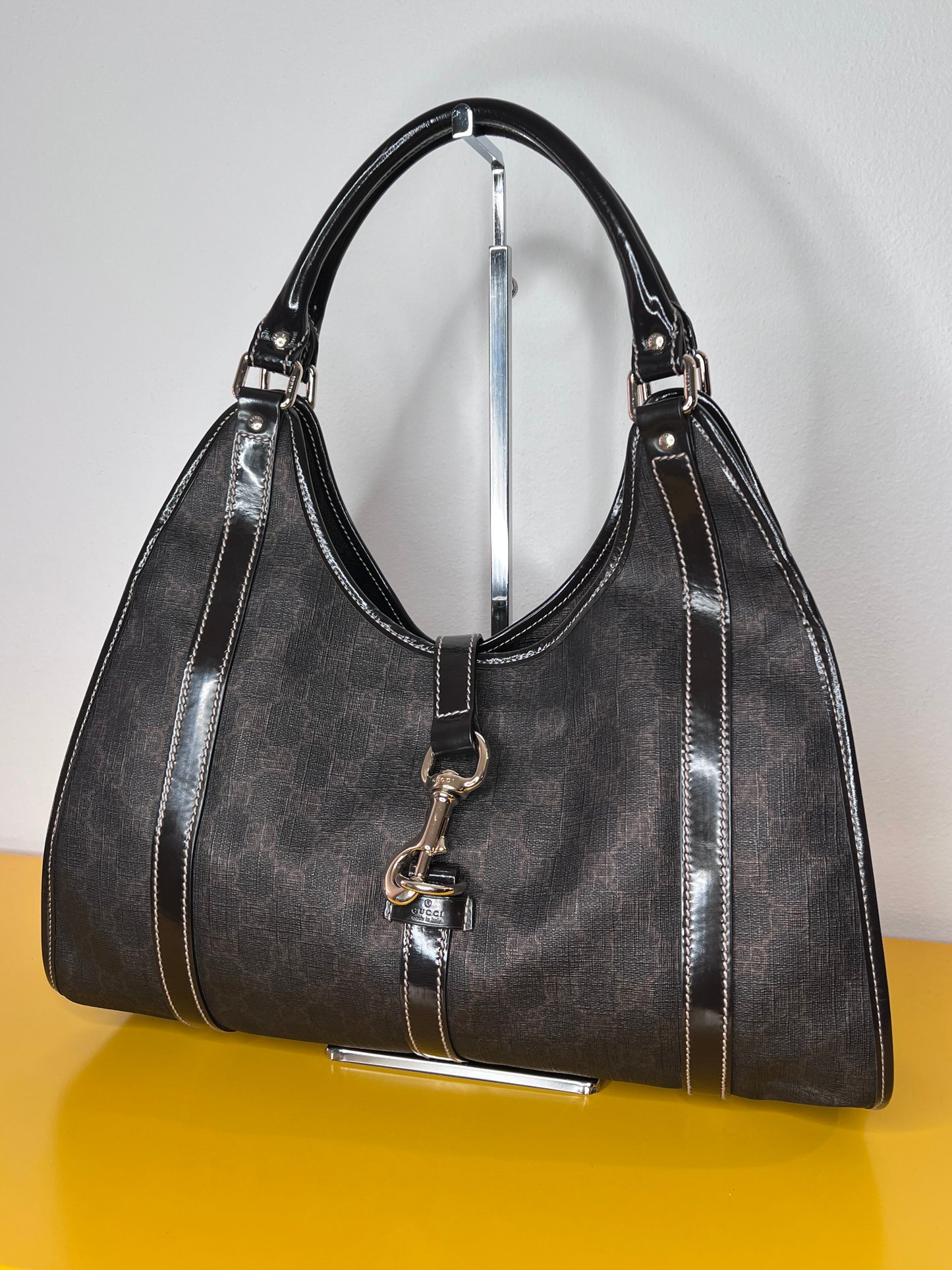 Gucci Bardot Supreme