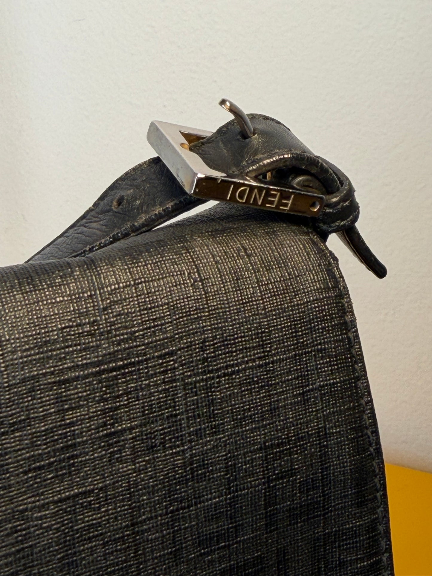 Fendi Mamma Tessuto Roll Nera
