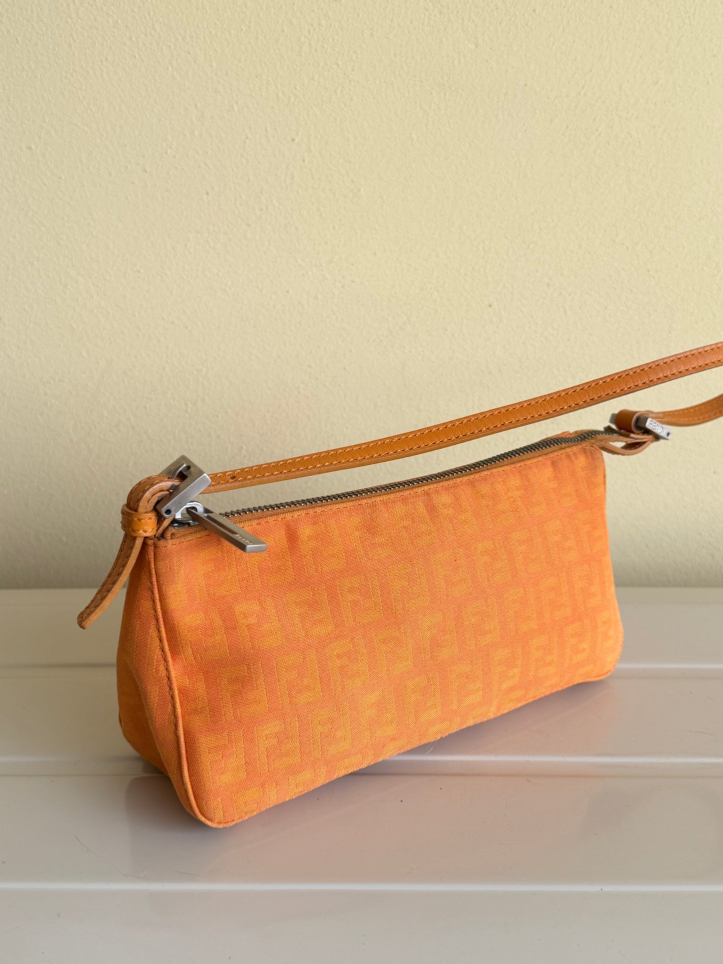 Pochette Fendi Zucca