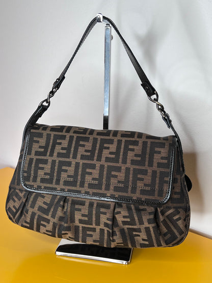 Fendi B buckle