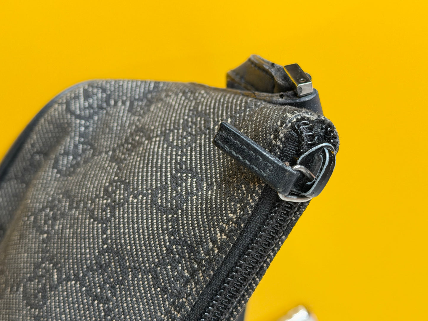 Gucci boat bag denim