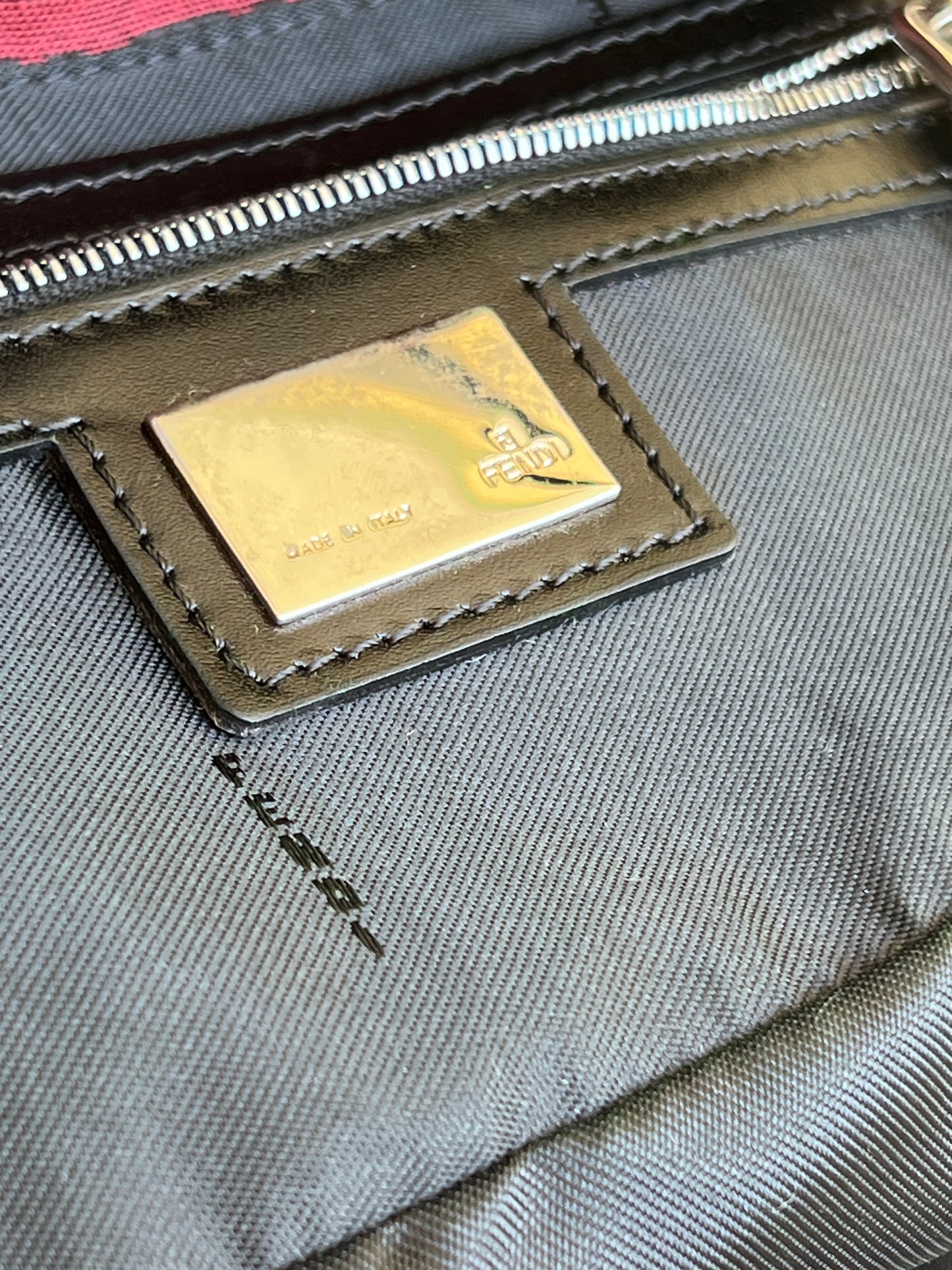 Fendi baguette Double Flap rossa/nera