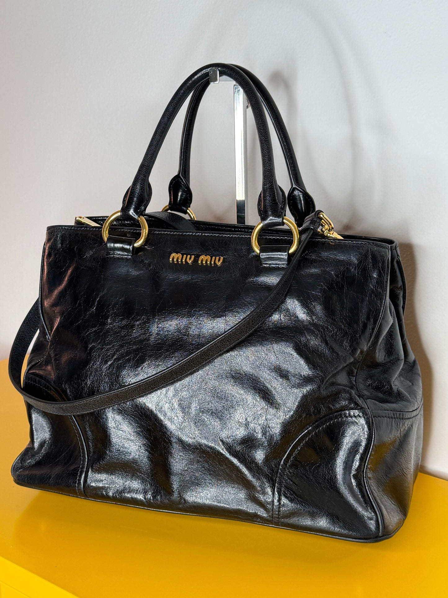 Miu Miu tote shine