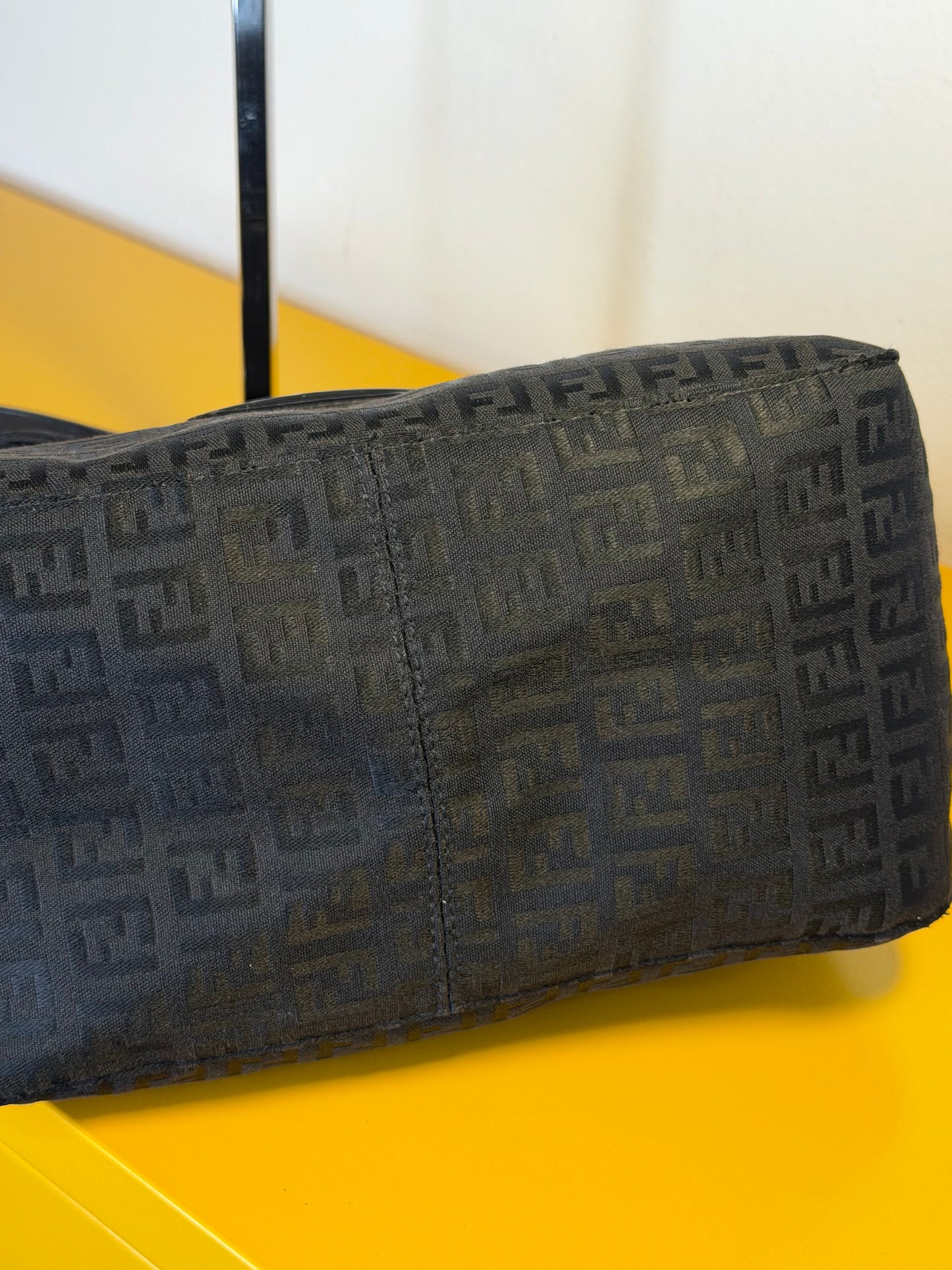 Fendi Mamma Nera Double Flap
