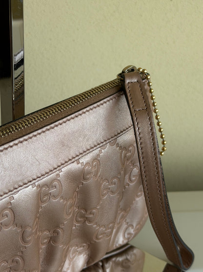 Gucci Pouch charmy