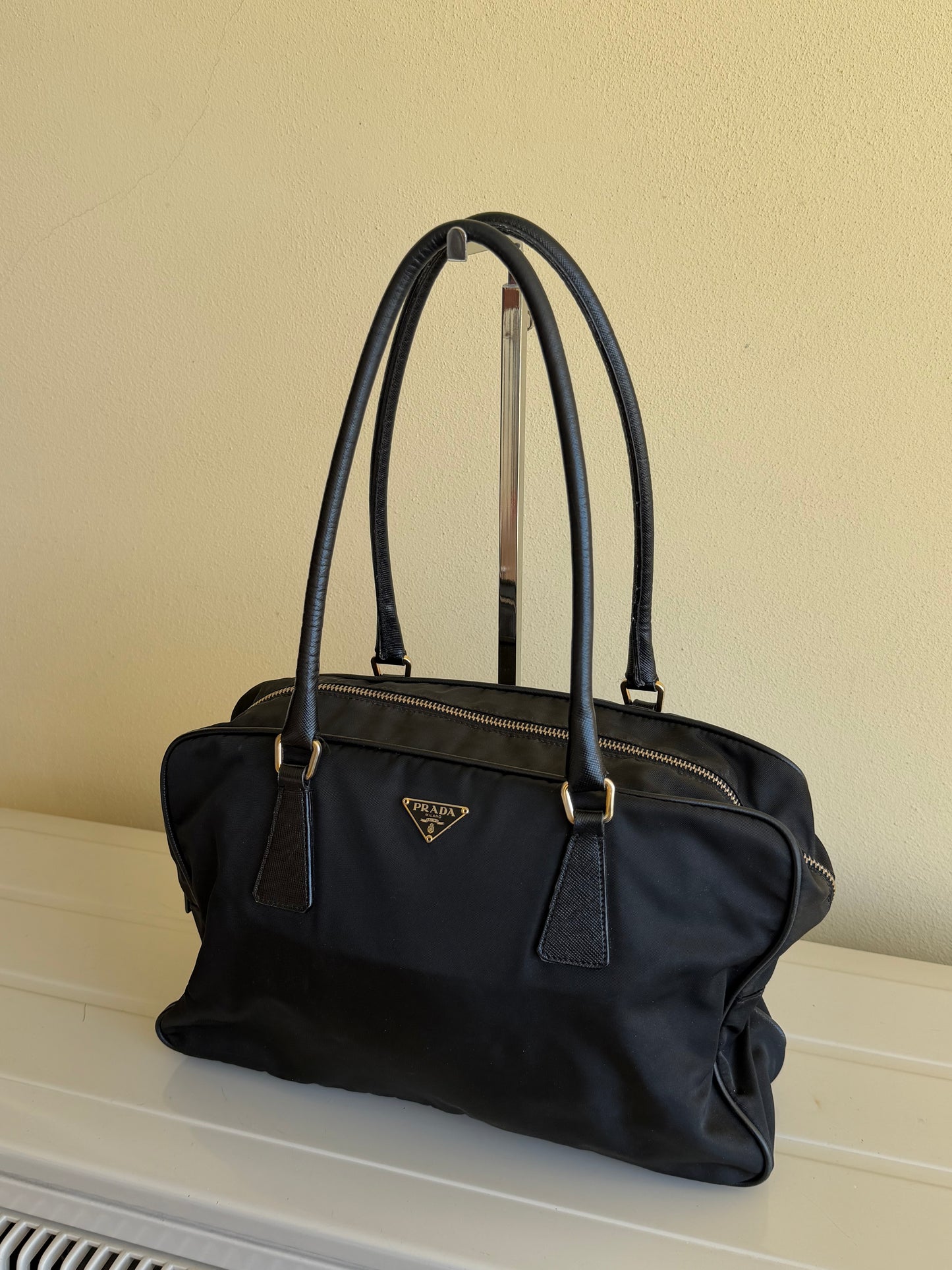 Prada Bauletto in Nylon e Pelle Saffiano