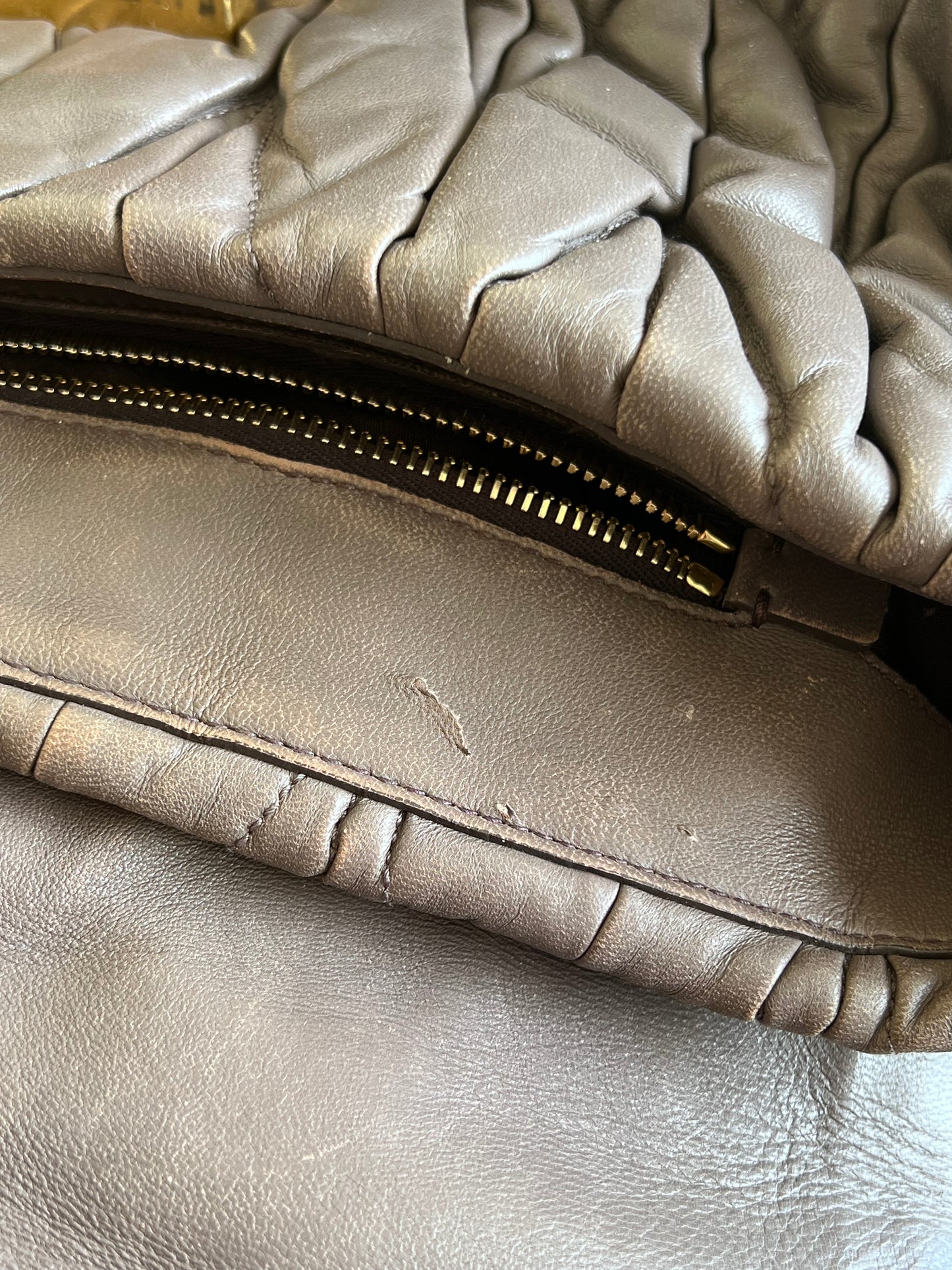 Miu Miu pattina matellassè