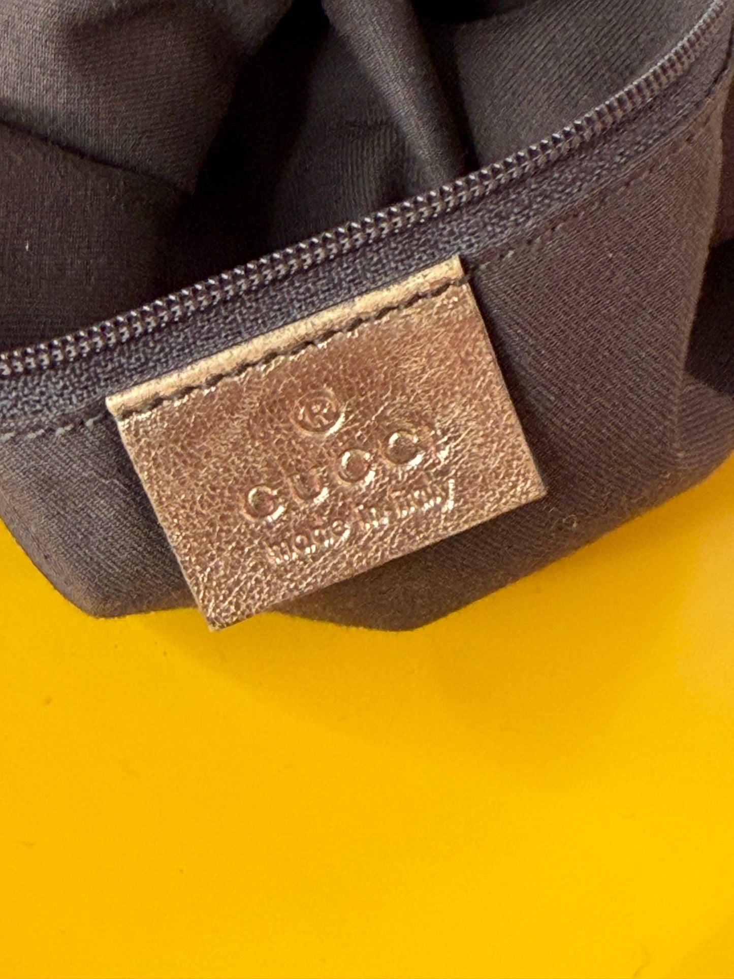 Gucci Abbey Gold