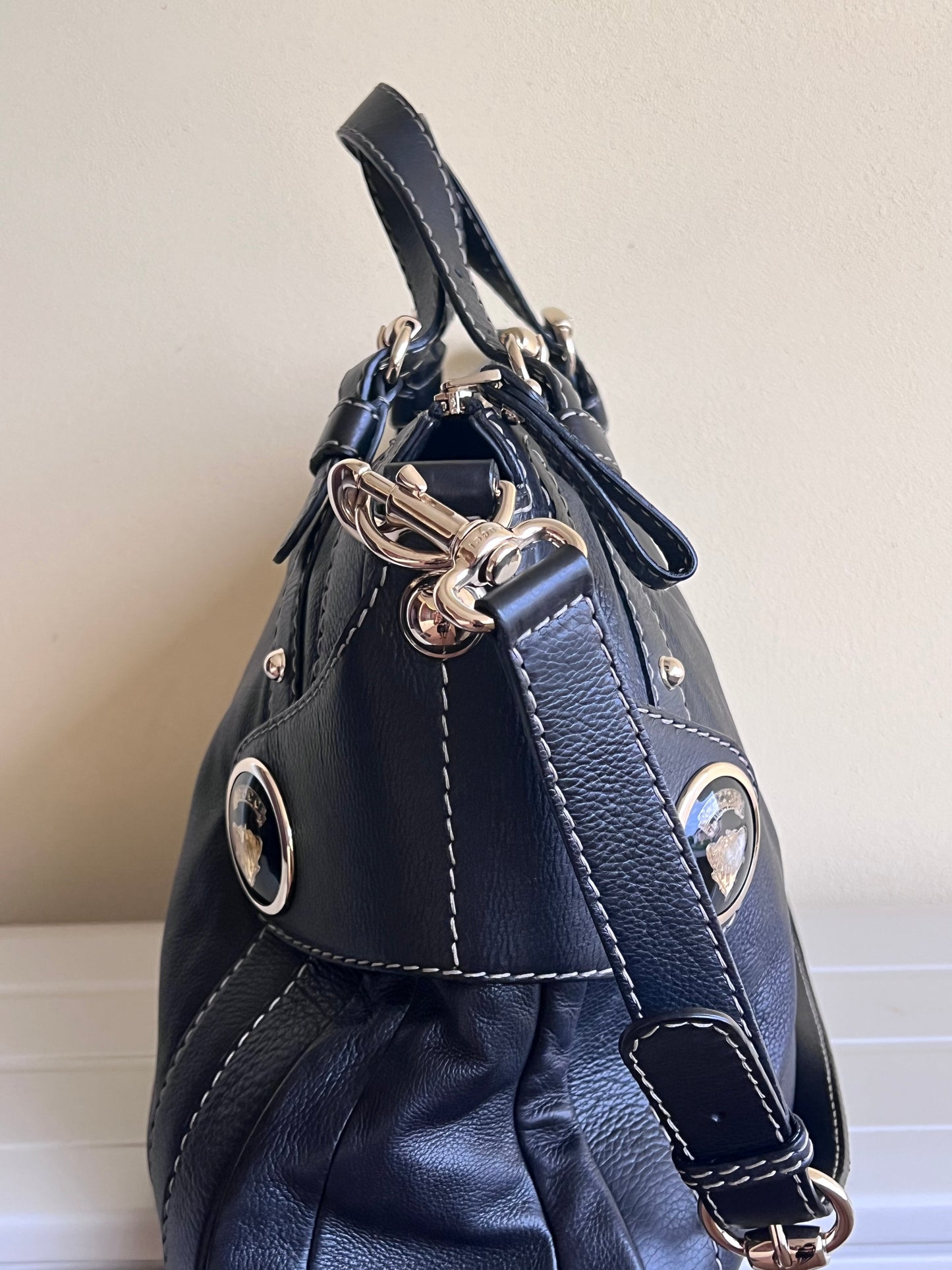 Gucci tote hysteria