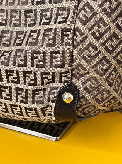 Fendi Hobo Manico Intrecciato