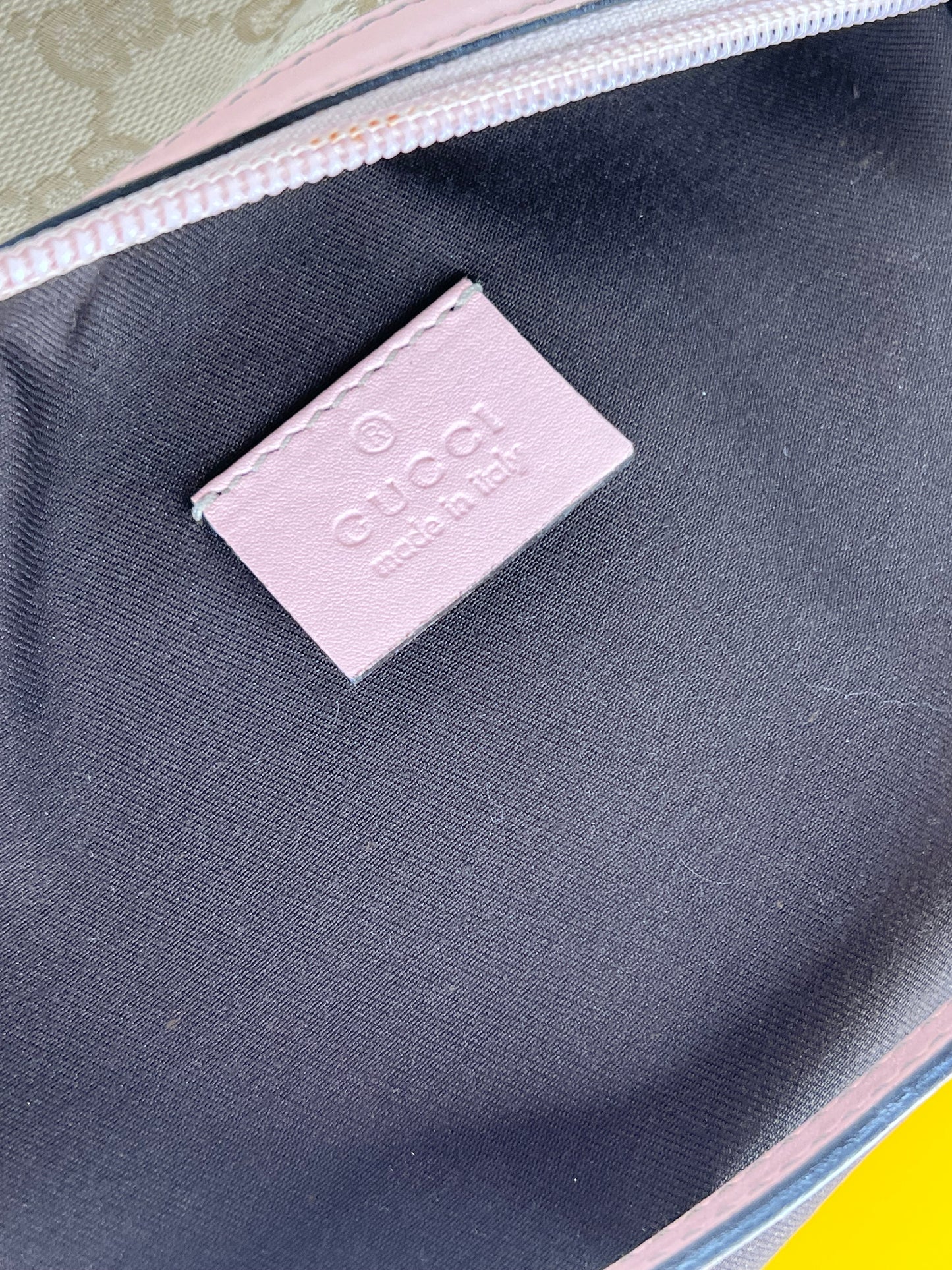 Gucci Mini Pochette Abbey Rosa