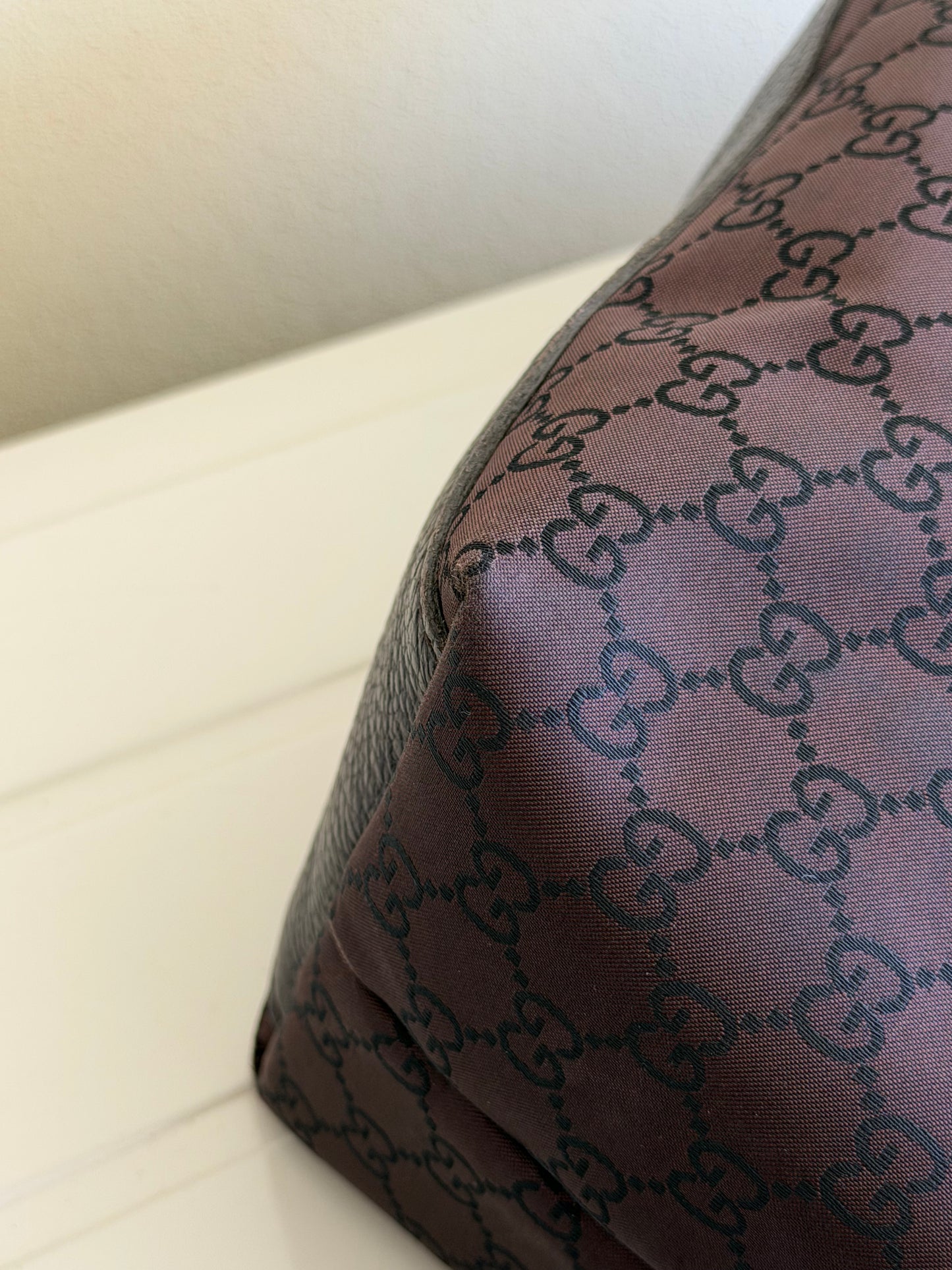 Gucci tote brown