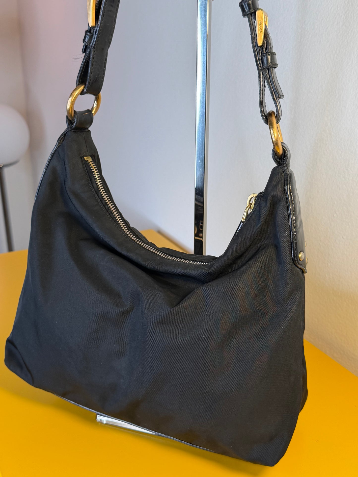 Prada Hobo Nera
