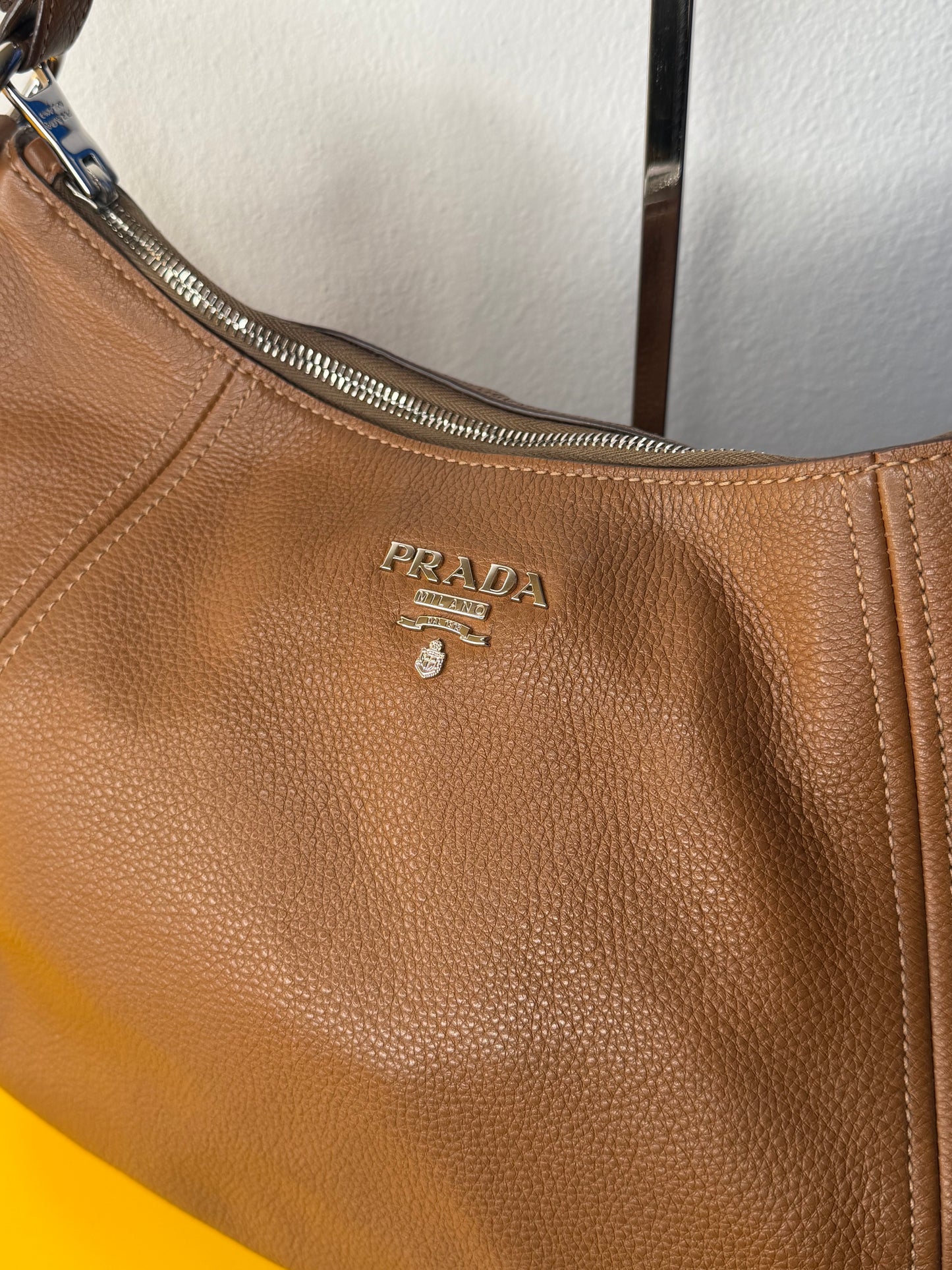 Prada Hobo Nocciola